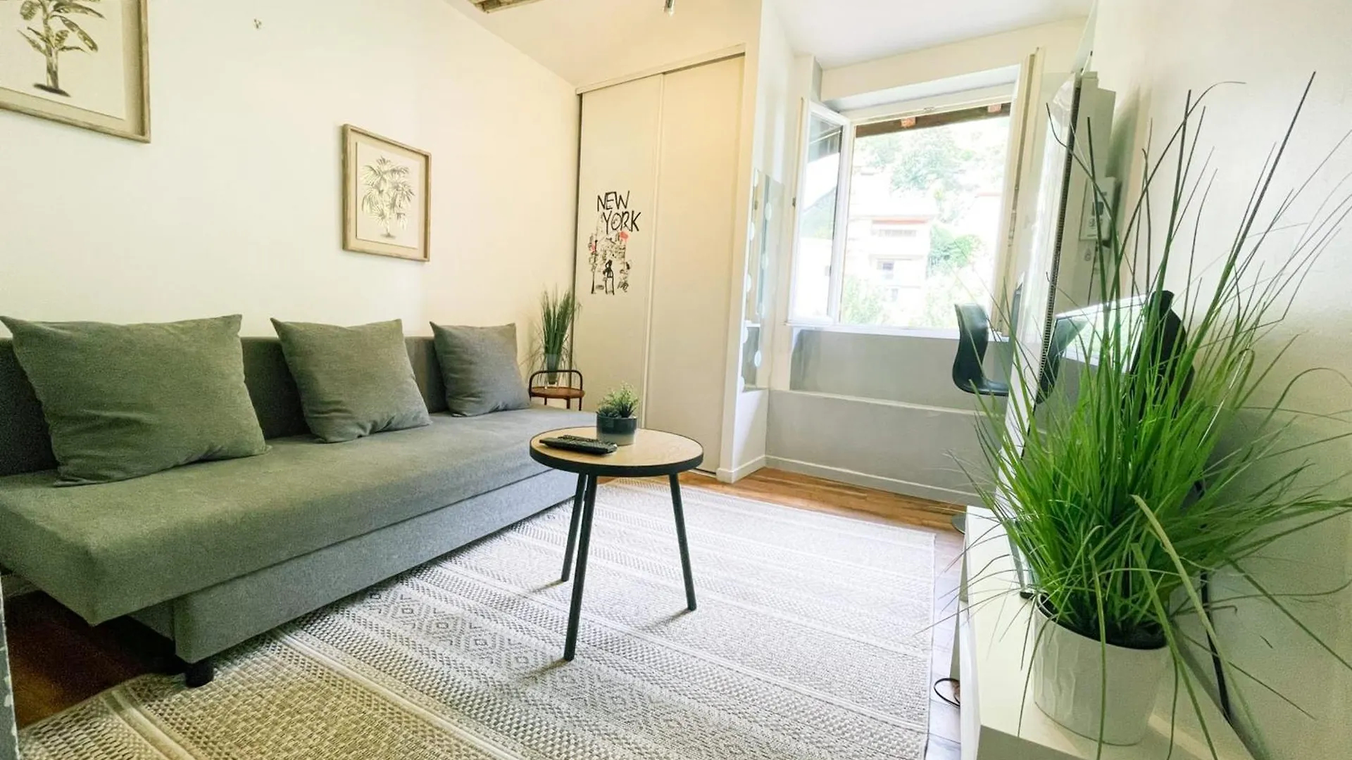 #A6 Chez Mimi Studio La Tronche Near Hospital 0*, La Tronche (Isere) France