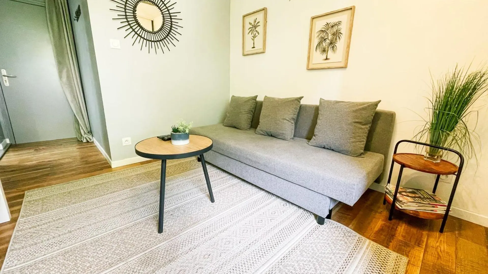 Apartment #A6 Chez Mimi Studio La Tronche Near Hospital